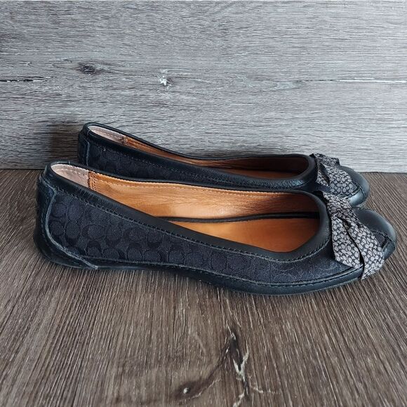 Coach Saundra Flats Black Monogram Logo Bow Size 9.5 - Picture 2 of 7